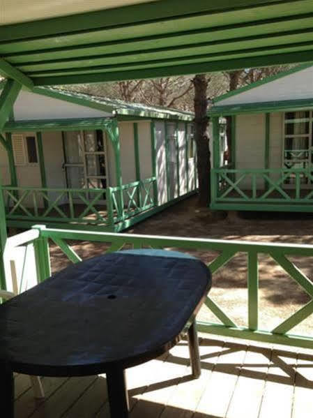 Camping Neptuno Hotel Pals Exterior photo